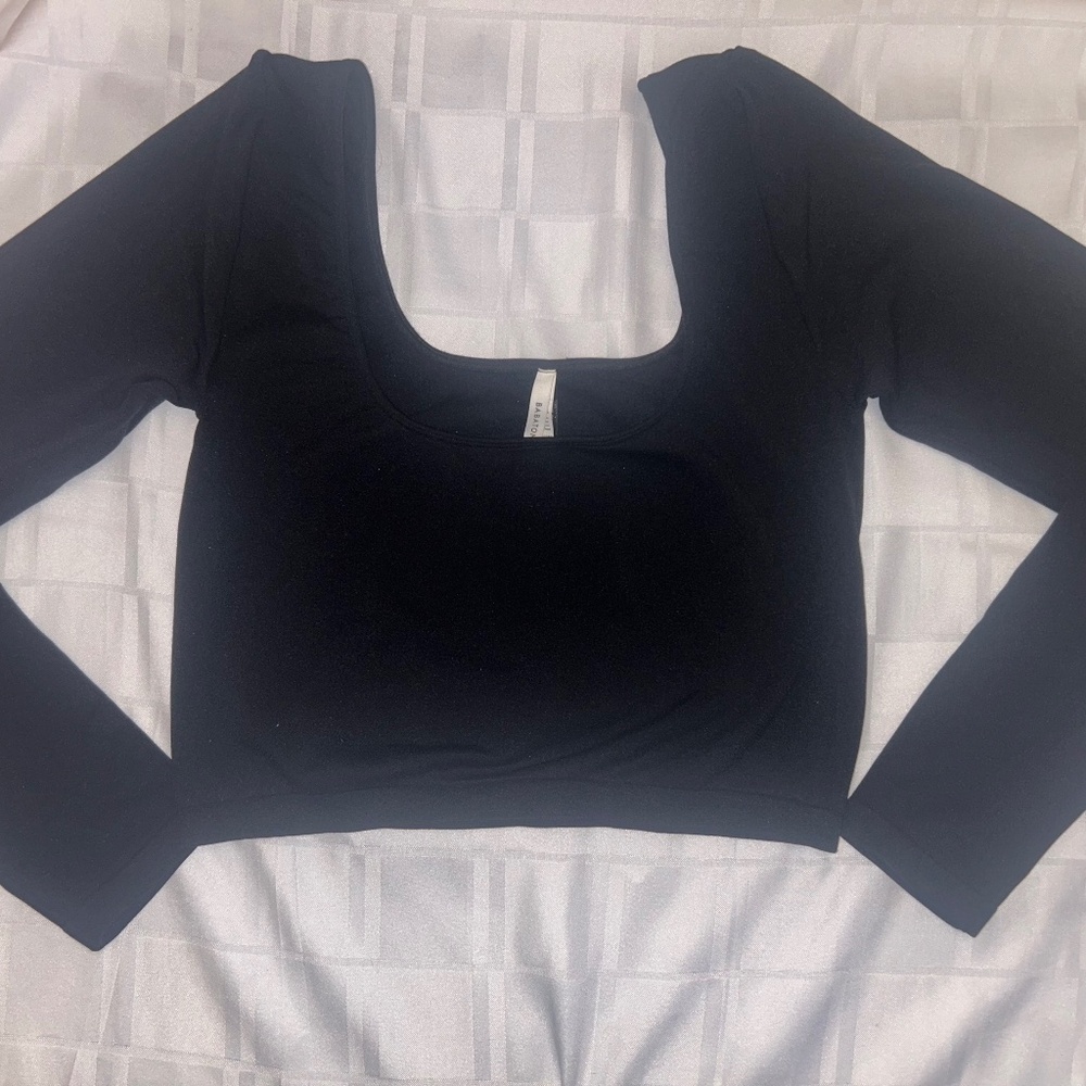 Babaton Contour Square Neck Long Sleeve Top – Black, Size M/L
